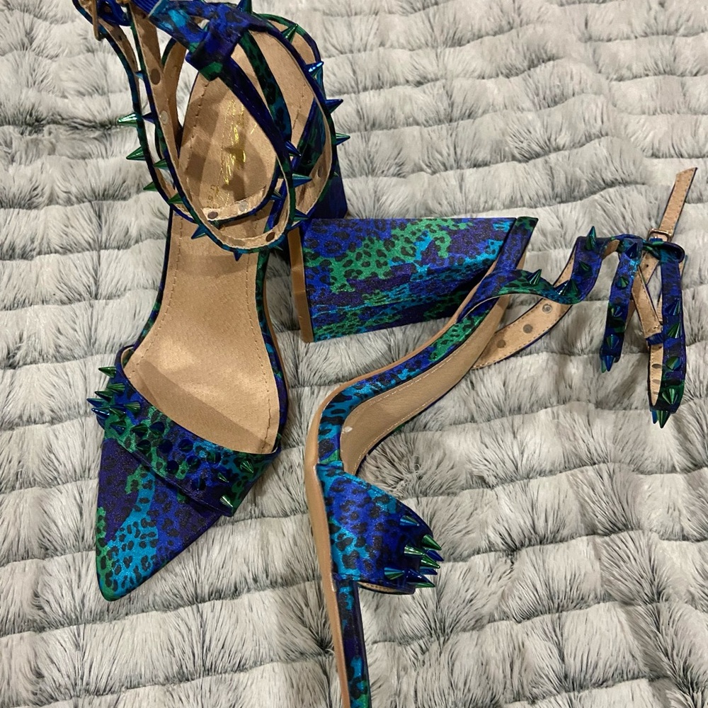 Blue & Green Leopard Print Pointed Block Heel Ankle Strap Pumps